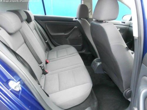 2006 Volkswagen Golf 1.6 S FSI 5dr image 4