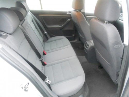 2005 Volkswagen Golf 1.6 SE FSI 5dr image 5