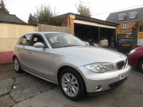 2006 BMW 1 SERIES 116i SE 5dr image 1