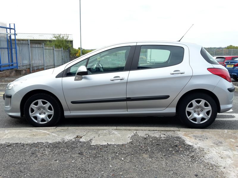 2010 Peugeot 308 S 1.6 Hdi image 2