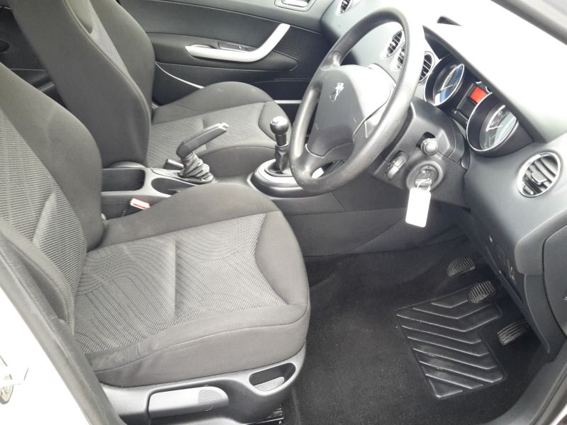 2010 Peugeot 308 S 1.6 Hdi image 4