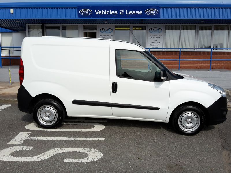 2012 Vauxhall Combo 1.3CDTi image 2