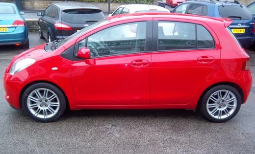 2008 Toyota Yaris 1.3 Vvt-I Sr 5dr image 2