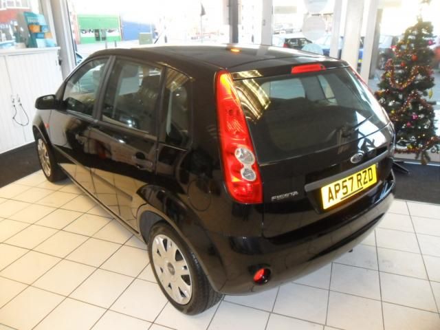 2007 FORD FIESTA 1.2 STYLE CLIMATE 16V 5d image 3