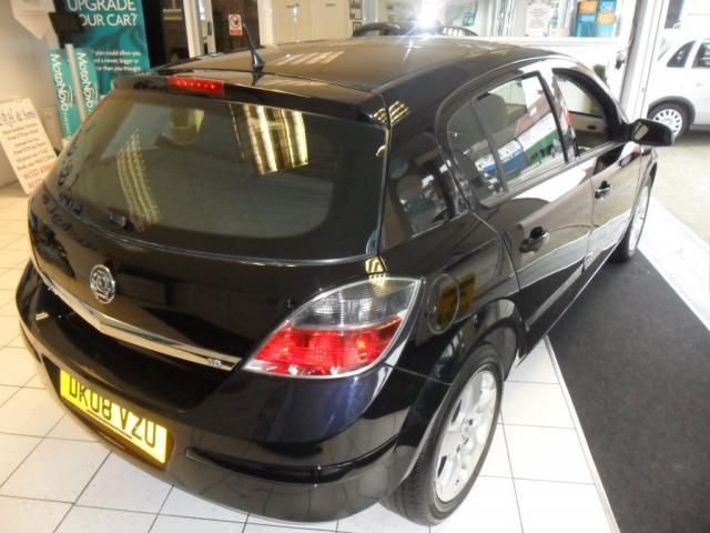 2008 VAUXHALL ASTRA 1.8 CLUB 16V E4 5d image 3