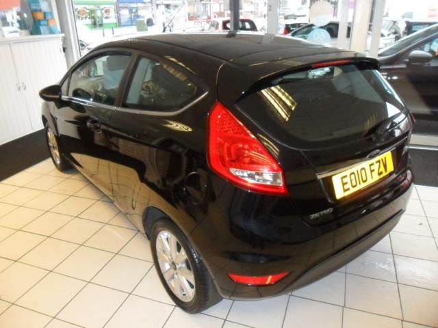 2010 FORD FIESTA 1.4 ZETEC 16V 3d image 3