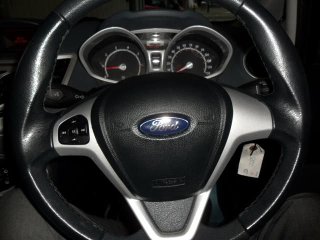 2010 FORD FIESTA 1.4 ZETEC 16V 3d image 5