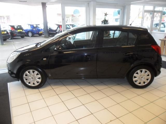 2010 VAUXHALL CORSA 1.4 EXCLUSIV 5d image 2