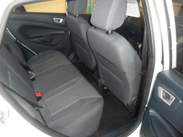 2012 FORD FIESTA 1.2 ZETEC 5d image 5
