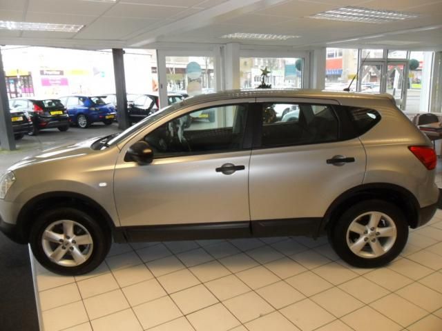 2008 NISSAN QASHQAI 1.6 VISIA 5d image 2