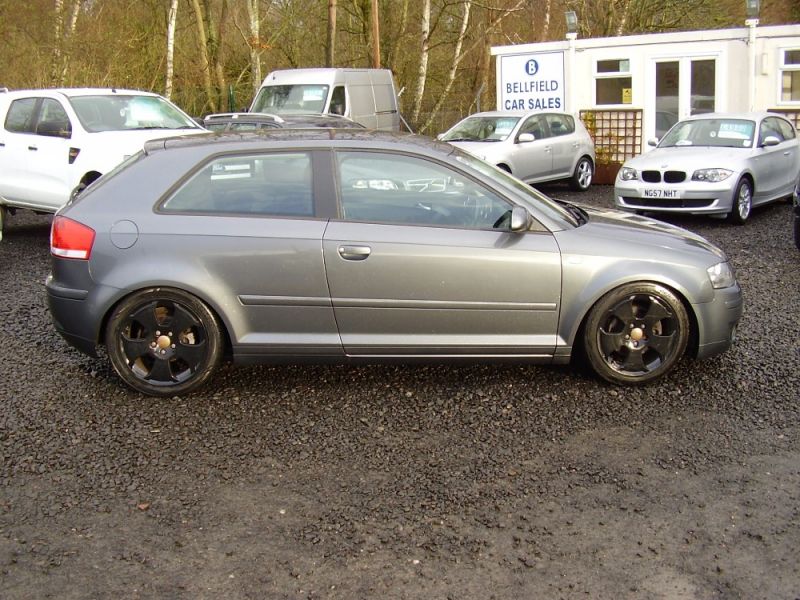 2004 AUDI A3 TDI SPORT image 3