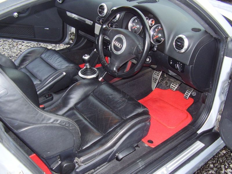 2001 AUDI TT QUATTRO image 4