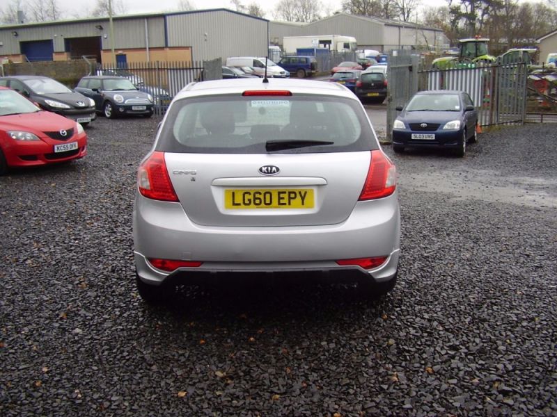 2010 KIA CEED 3 image 3