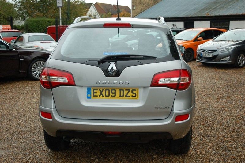 2009 Renault Koleos 2.0 dCi Dynamique 5dr image 3