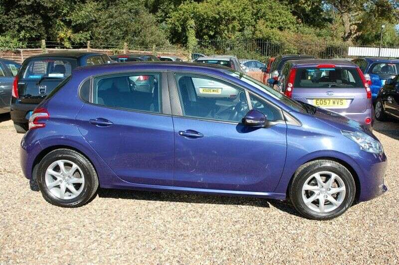 2013 Peugeot 208 ACTIVE 1.2 image 2