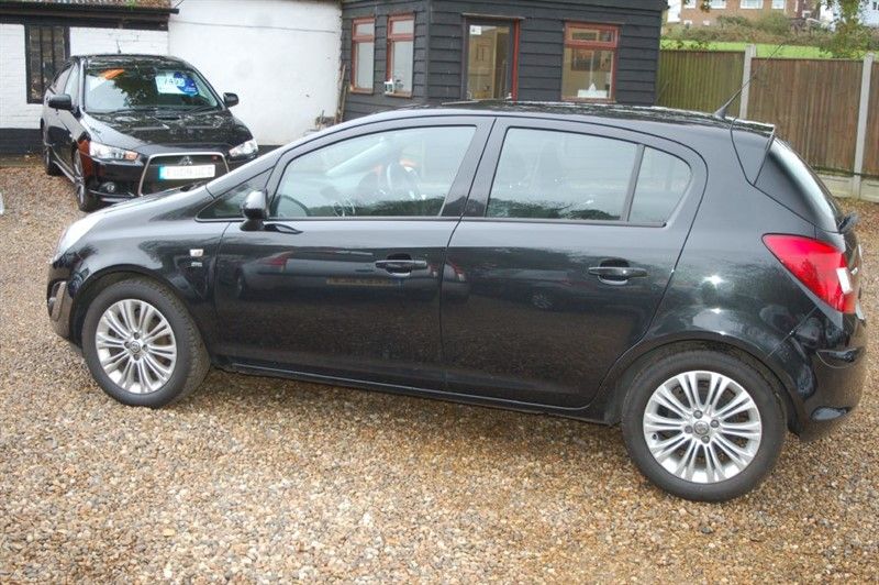 2012 Vauxhall Corsa 1.4 SE image 2