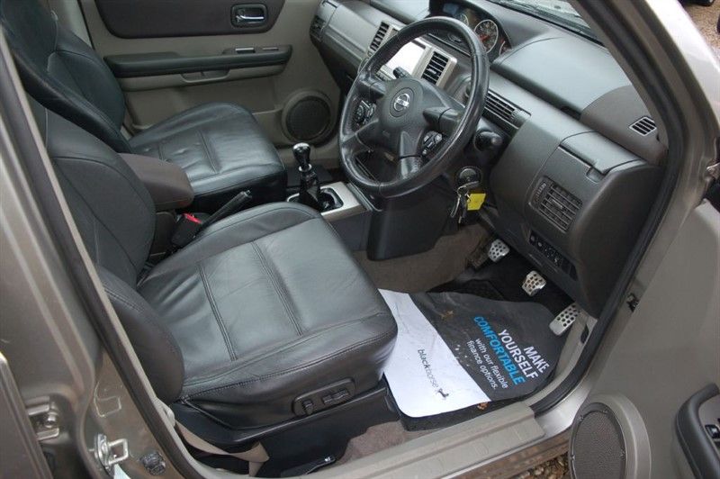 2007 Nissan X-Trail AVENTURA 2.2 DCI image 4