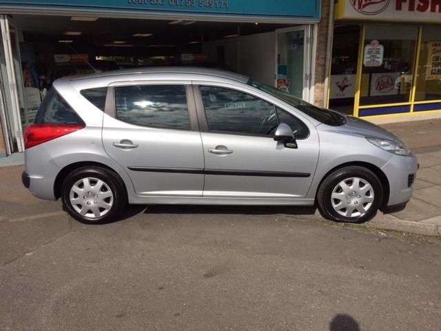 2010 Peugeot 207 SW 1.6 HDi S image 3