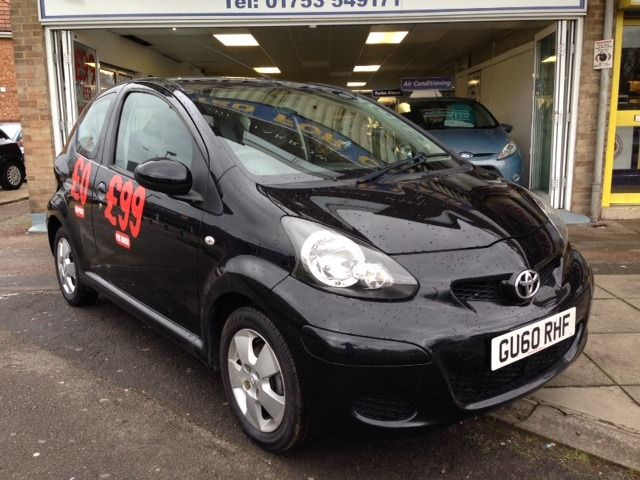 2010 Toyota Aygo 1.0 VVT-i Black 3dr image 1