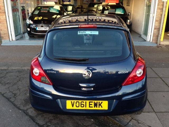 2011 Vauxhall Corsa 1.0 Ecoflex Excite 3dr image 3