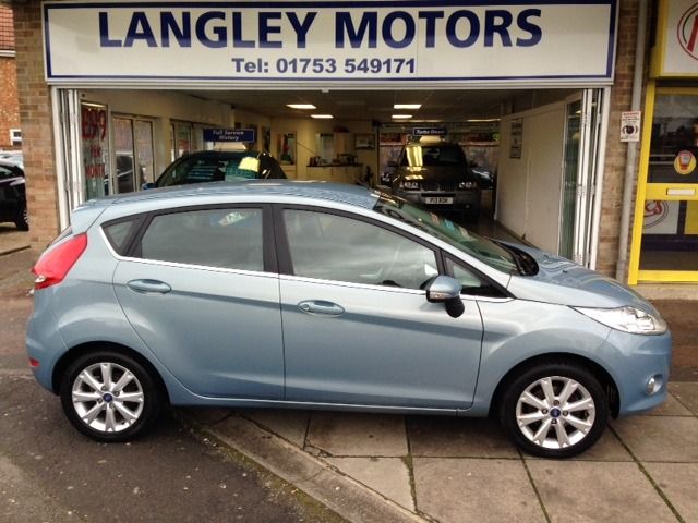 2008 Ford Fiesta 1.4 Zetec 5dr image 2