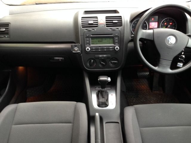 2005 Volkswagen Golf 1.6 SE FSi Automatic 5dr image 4