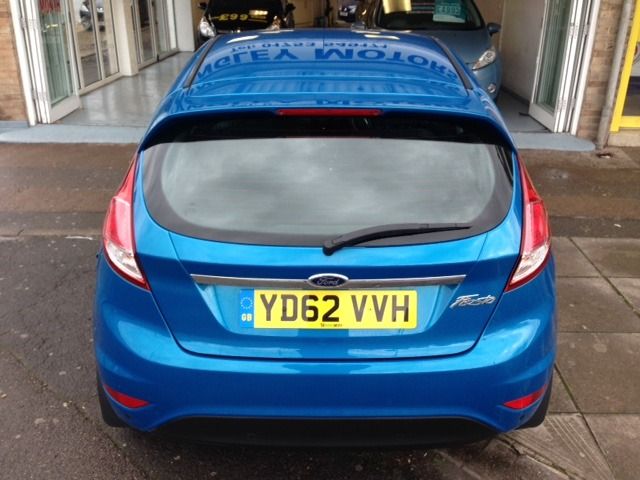 2013 Ford Fiesta 1.2 Zetec 3dr (New Shape) image 3