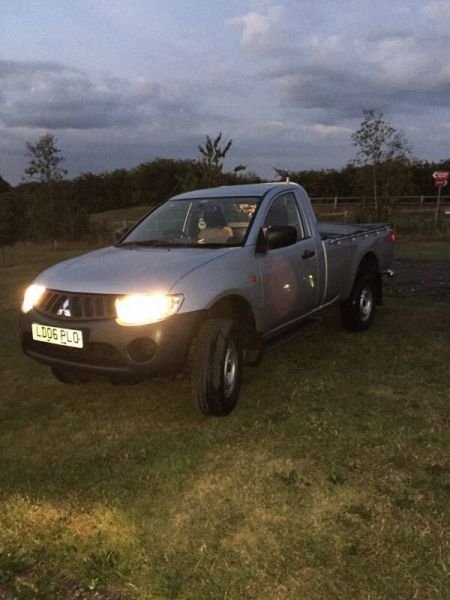 2006 Mitsubishi l200 single cab 4 work image 1
