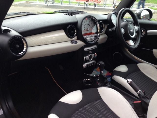 2009 Mini Cooper 1.6 'Camden' Automatic 3dr image 5