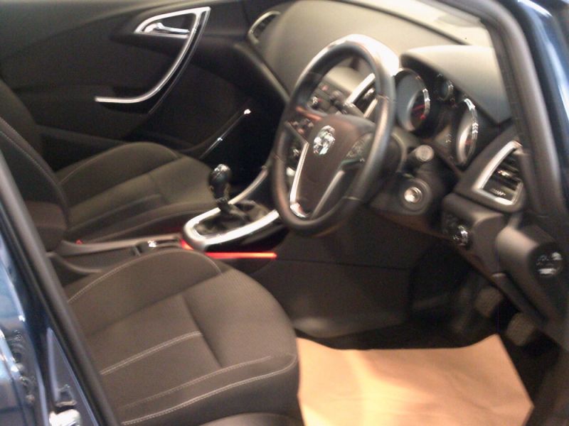 2012 VAUXHALL ASTRA SRI image 4