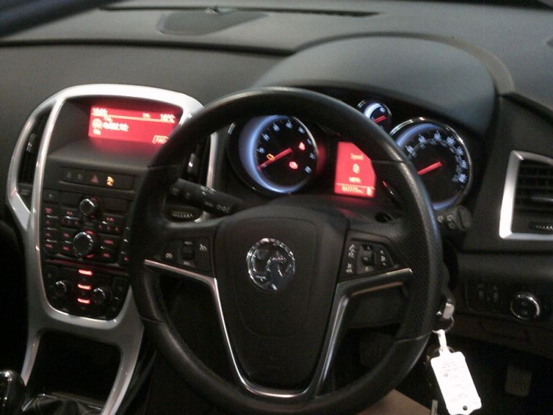 2012 VAUXHALL ASTRA SRI image 5
