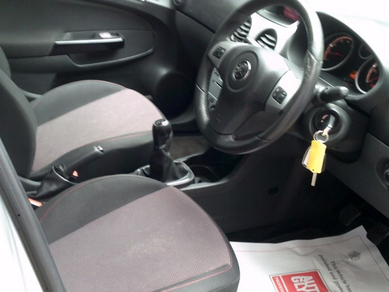 2007 VAUXHALL CORSA SXI A-C 16V image 4