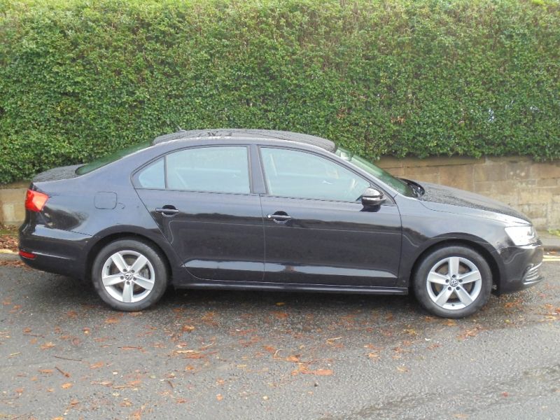 2012 Volkswagen Jetta 1.6 TDI SE 4dr image 2