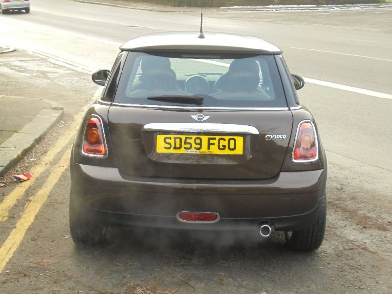 2009 MINI Hatch Cooper 1.6 Cooper Mayfair 3dr image 3