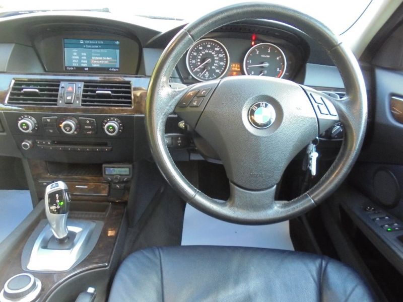 2008 BMW 5 SERIES 3.0 530d SE 4dr image 4