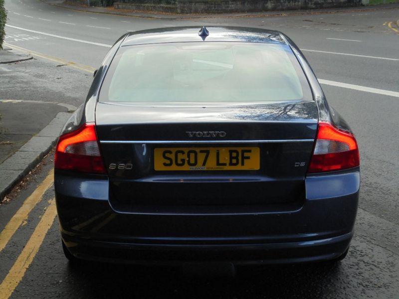 2007 Volvo S80 2.4 D5 SE Geartronic 4dr image 3