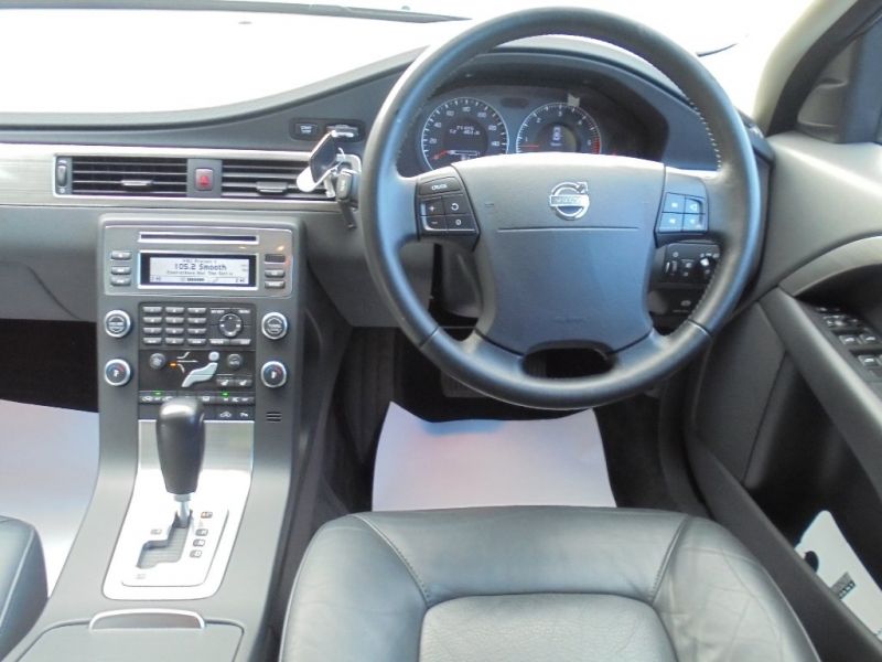 2007 Volvo S80 2.4 D5 SE Geartronic 4dr image 4