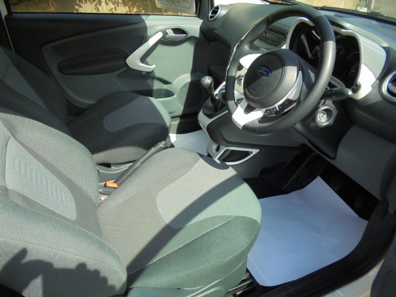 2012 Ford KA 1.2 Zetec 3dr image 5