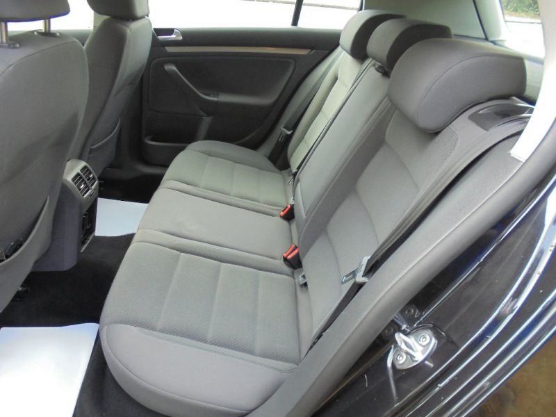 2008 Volkswagen Golf 1.6 FSI Match 5dr image 5