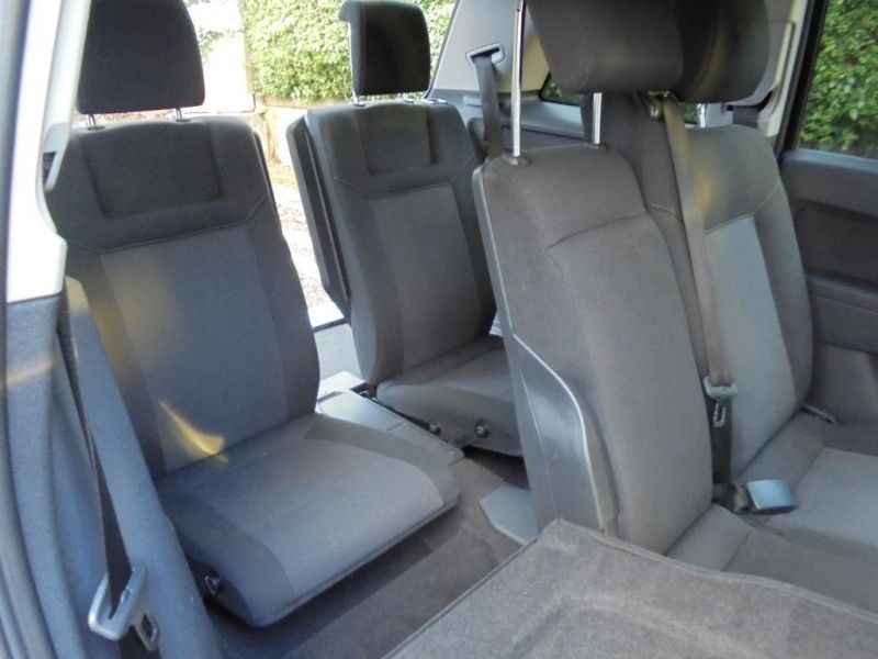 2008 Vauxhall Zafira 1.6 16v Exclusiv 5dr image 5