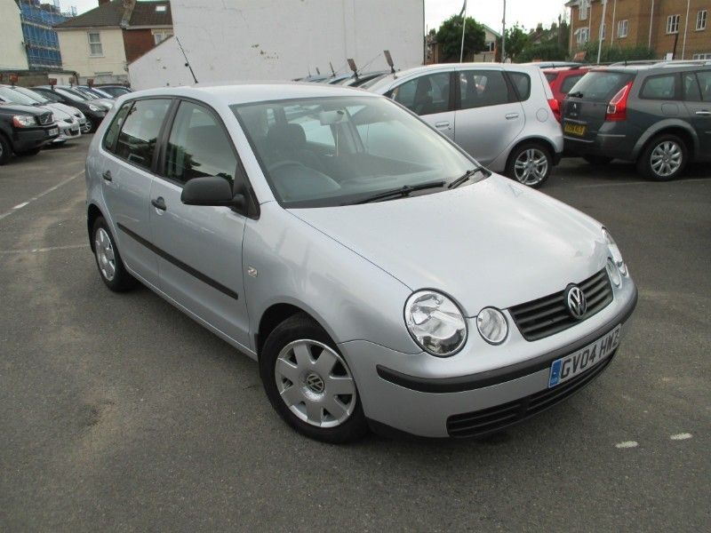 2004 Volkswagen Polo 1.2 5d image 1