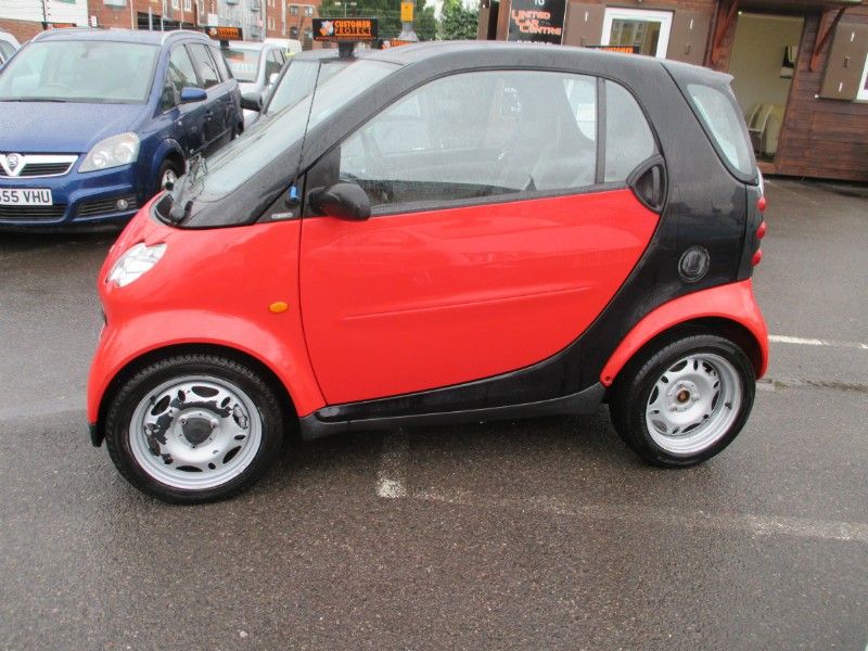 2005 Smart Pure 0.7 Fortwo Pure 3d image 2