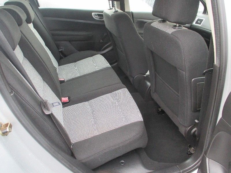 2006 Peugeot 307 1.6HDi S 5d image 5