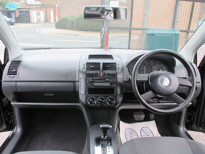 2004 Volkswagen Polo 1.4 5d image 4