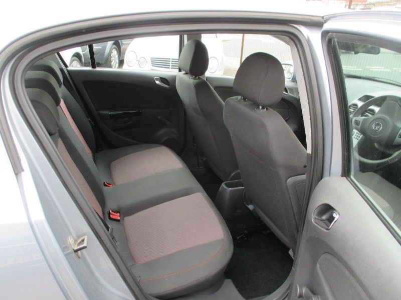 2008 Vauxhall Corsa 1.2i 16v SXi 5d image 5