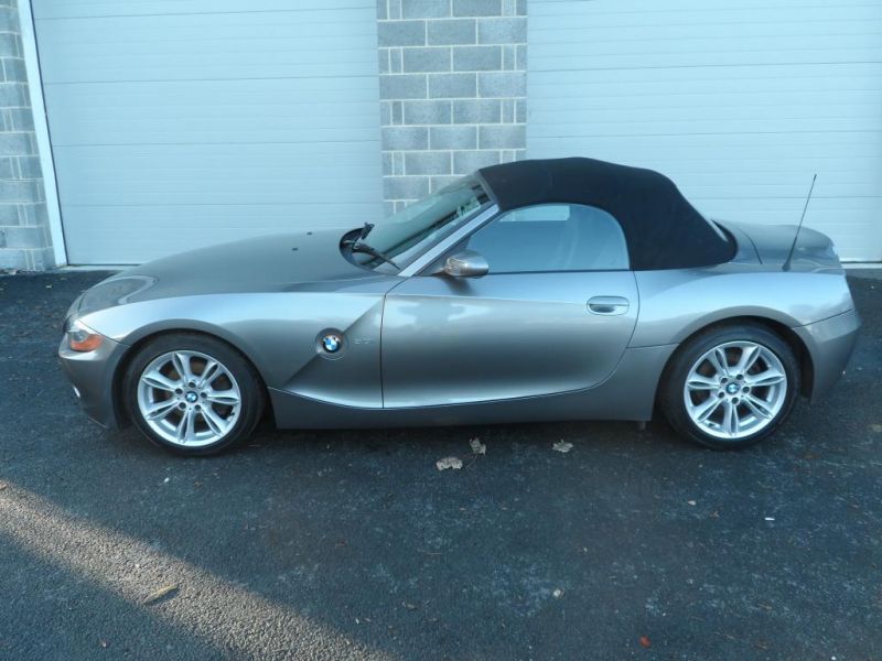 2004 BMW 1 Series image 2