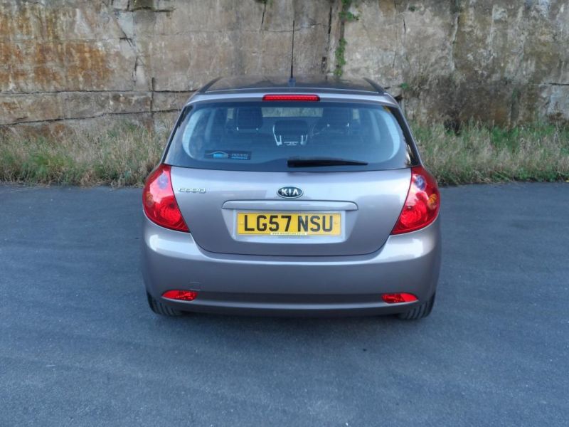 2007 Kia C'eed 2 image 3