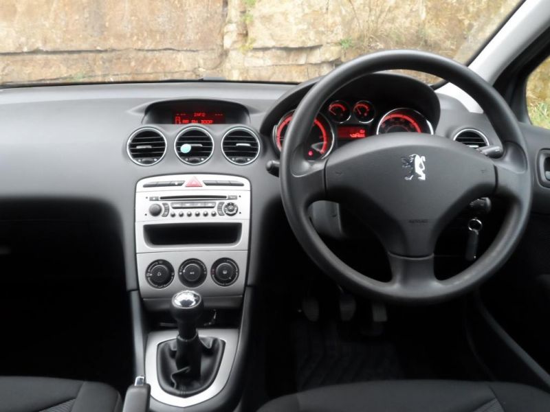 2009 Peugeot 308 image 4