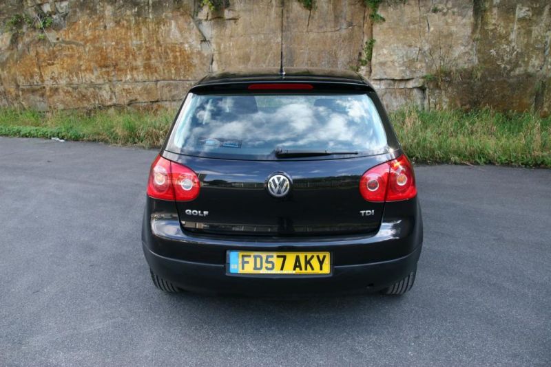 2007 Volkswagen Golf TDi S image 3
