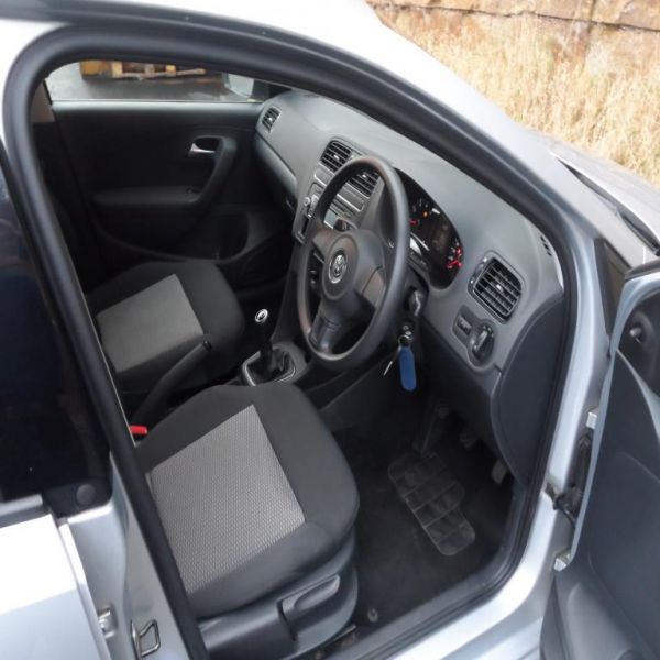 2011 Volkswagen Polo image 4